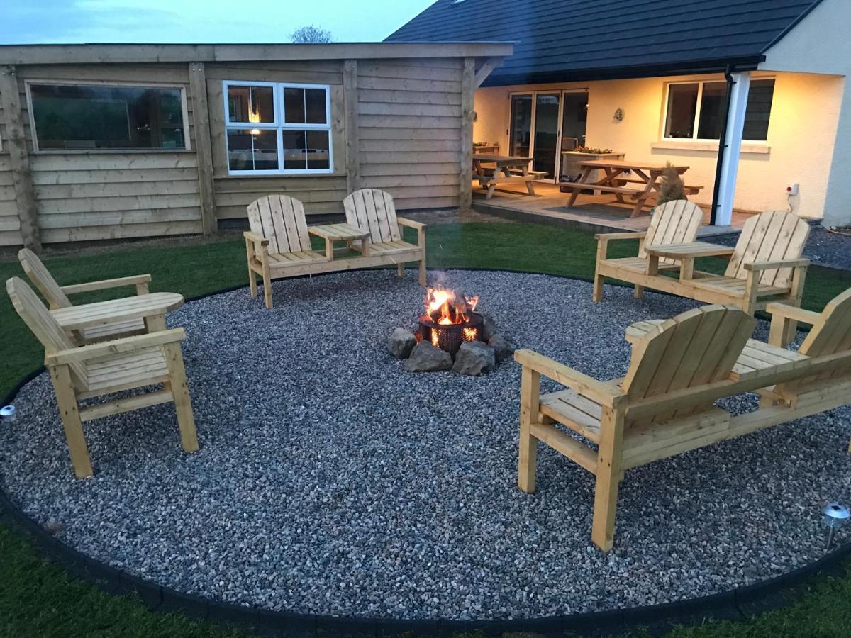 Sleeps 12 Hot Tub Sauna Cinema Pets Welcome Эннискиллен Экстерьер фото